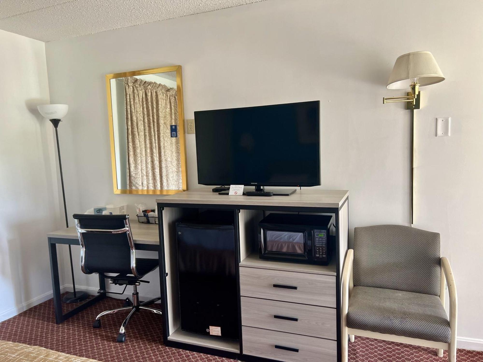 ทราเวลลอดจ์ บาย วินด์แฮม เฮอร์ชีย์ Hotel ภายนอก รูปภาพ
