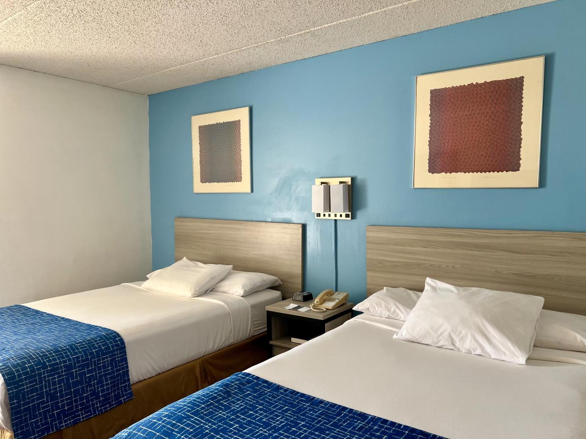 ทราเวลลอดจ์ บาย วินด์แฮม เฮอร์ชีย์ Hotel ภายนอก รูปภาพ