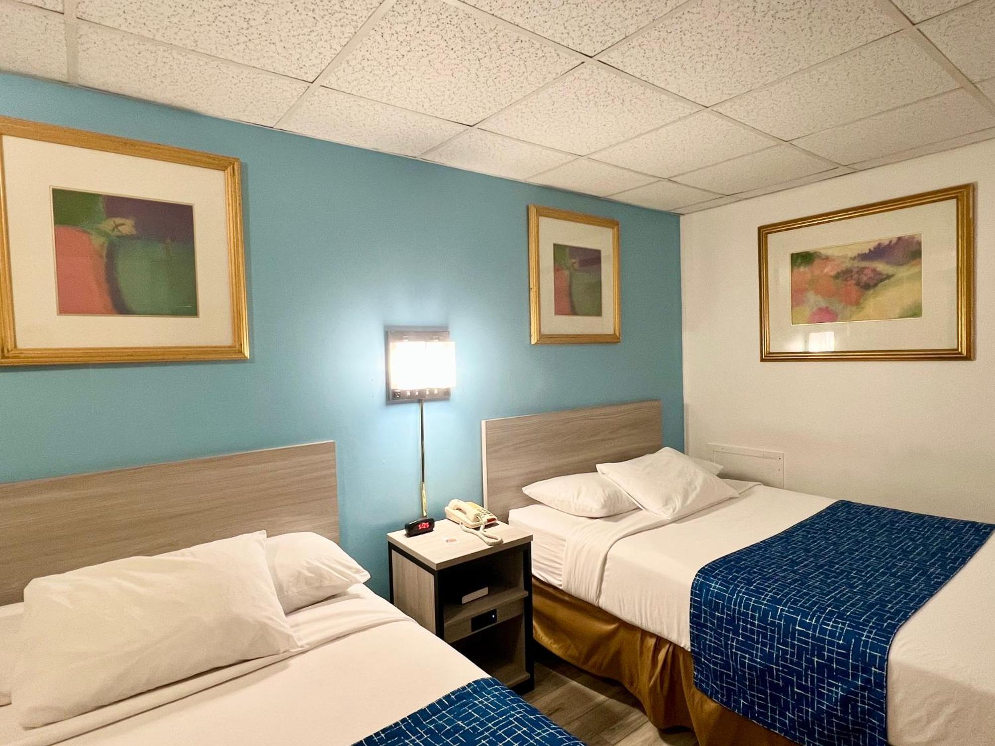 ทราเวลลอดจ์ บาย วินด์แฮม เฮอร์ชีย์ Hotel ภายนอก รูปภาพ